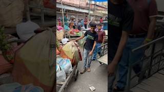 রাজুদা সকালে কিভাবে দোকান লাগাচ্ছে দেখুন 😱 food shortvideo shortvideo minivlog rajuda vlog [upl. by Ymas72]