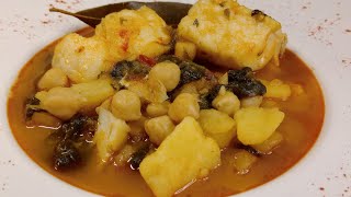 POTAJE DE GARBANZOS CON BACALAO recetasdesemanasanta [upl. by Amery]