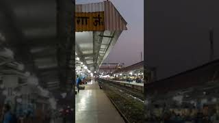 🚂Announcement of bagmati express at darbhanga railway station railway noeditvideo statusvideo [upl. by Dannon]