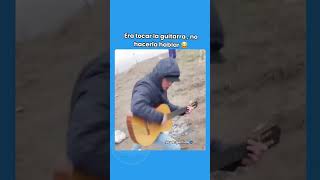 Era tocar la guitarra no hacerla hablar argentina tucuman humor cordobaargentina tucumano [upl. by Htidirrem894]