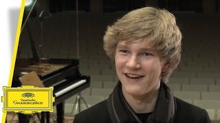 Jan Lisiecki  Piano Concertos  Mozart Interview [upl. by Akcimahs]