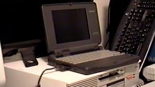 LGR  Compaq Contura Aero 433c MSDOS Laptop Overview [upl. by Ninnahc]