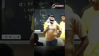 IIT JEE Toppers Savage Reply☠️😎 pw shorts physicswallah [upl. by Ecnarwal924]