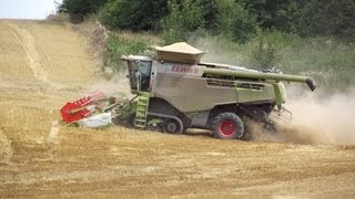 NEWS 2013  CLAAS Lexion 780 et V1200 avec des chenilles de 900 à la moisson du blé en 2013 [upl. by Oshinski]