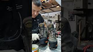 Risuolatura Scarponi Maindl cobbler resole trekking vibram repair [upl. by Yesnik]