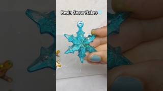 Resin snow flakes ❄️ christmasdecor christmasspecial resinart snowflakes resincraftsresindecor [upl. by Yekciv406]