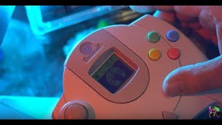 Play a Sega Dreamcast Game using the VMU  Silent Scope Review for Sega Dreamcast [upl. by Aihseya]