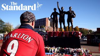 Manchester United fans head to Old Trafford to pay tribute to Sir Bobby Charlton [upl. by Alboran268]