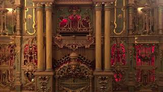 115 Key Mortier Dance Organ Plays quotRock Around the Clockquot [upl. by Droffilc]