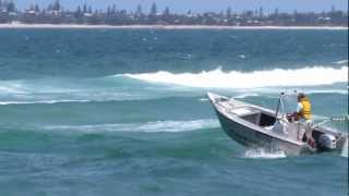 Waverider slicing through ROUGH Maroochy River bar [upl. by Cho]