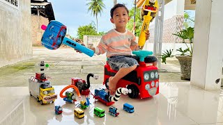 Go Thomas and Friends Saya SUka Bermain Thomas dan Bus Hantu Tayo Little Bus [upl. by Norrat]