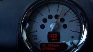 Mini Cooper D Paceman 16 acceleration 0135kmh [upl. by Adelaide576]