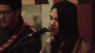 Clara Benin  EvidenceOo Cover Live at The Coffee Bean amp Tea Lead 26th St Bistro [upl. by Alset]