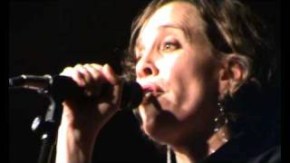 Elke Brauweiler Paula  quotGeradeausquot  Live  Berlin Revue Admiralspalast Berlin [upl. by Bogey]