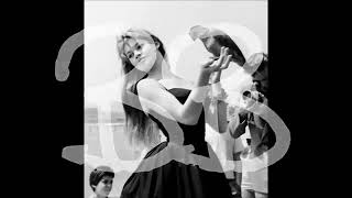 Laila Kinnunen interprète la samba « Brigitte Bardot » Finlande  1961 [upl. by Ottillia]