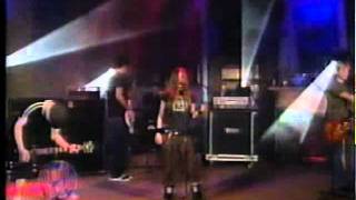 Avril Lavigne  Complicated  Live  Otro Rollo 2002 [upl. by Ainod]