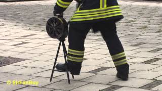 Handkurbelsirene im Einsatz beim Maifest der Feuerwehr [upl. by Agnella161]