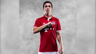 Le nouveau maillot domicile du Bayern Munich pour 20162017 [upl. by Erena379]