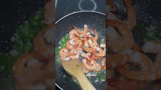 Crevette ail et persil 🤩 crevettes cooking food cuisinefacile cuisinerapide [upl. by Galliett]