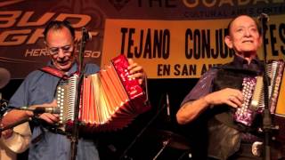 Flaco Jimenez and Santiago Jimenez performing together for the 1st time in 32 years [upl. by Raimes]