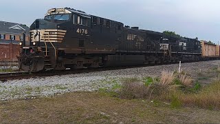 NS 4176 leads NS 191 at Devine Jct Columbia SC [upl. by Nylisoj]