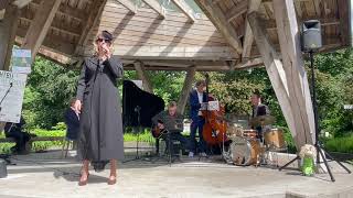 Corinna amp The Cosmopolitans  Swingend eerbetoon aan Peggy Lee [upl. by Giarla]