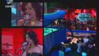 Sebnem FerahZAGA Mayin Tarlasi Live Performans [upl. by Sturges]