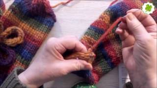 Hausschuhe aus Filzwolle stricken und filzen [upl. by Helena117]