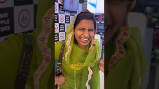 Desi mummy gaye iPhone lain 😂😂comedyvideo funny trendingshorts viralvideo trend [upl. by Rednasxela]