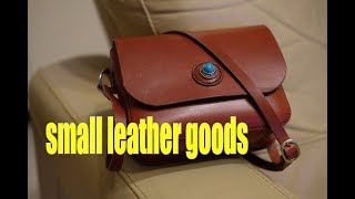 making a small leather crossbody bag gussets length explained leathercraft [upl. by Loseff]