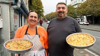 BRAČNI PAR I NJIHOVE PITE I MANTIJE U CENTRU BEOGRADA 👌 [upl. by Eibmab]