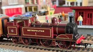 My Rapido trains UK Metropolitan Railway ‘E’ Class No 1 running with two Hornby teak coaches [upl. by Ledah385]