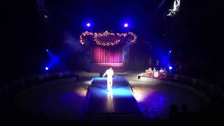 Spindler Family Airtrack  Krefelder Weihnachtscircus Probst 201718 [upl. by Simon]