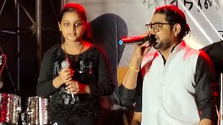 Tujhko Na Dekhun live urvi dey and utpal dey with band music lovers [upl. by Barolet]