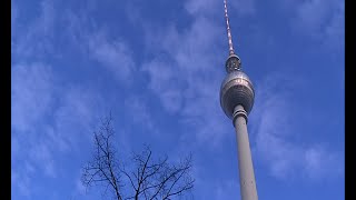 Sehenswert  Der Berliner Fernsehturm [upl. by Jaycee]