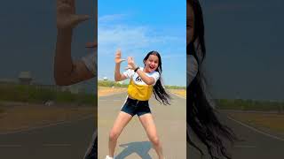 ￼ Uda Kabootar ❤️🔥reels viralvideo shortvideo short trending nandini091013 youtubeshorts [upl. by Ruckman130]