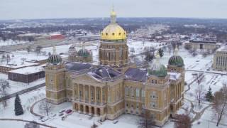 Downtown Des Moines Snow 12102016 in 1080p [upl. by Andria156]