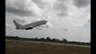 AEROSUCRE AWESOME TAKEOFF BOEING 737200 CARGO SKPDSKBO [upl. by Ardnoed]