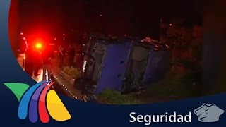 Ebrio vuelca su camioneta en Tlaquepaque  Noticias de Jalisco [upl. by Neeluj486]