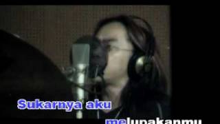 Mus  Akan Ku Kenang Original Audio [upl. by Niuqauj597]