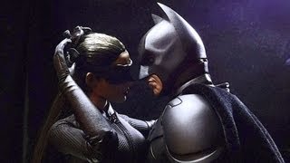 HOT TOYS CATWOMAN amp BATMAN THE DARK KNIGHT RISES [upl. by Alleuqram909]