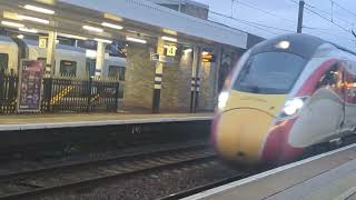 Here is the 5 coach 800 in Finsbury Park Saturday 16 November 2024 [upl. by Lessig]