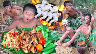 Cooking Wing Chicken Eat With Hit The Papaya  Primitive Technology [upl. by Harihat]