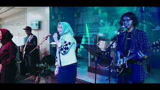 Lindsey Afsari Puteri  Mulia Dengan Kesabaran Live at Hotel Sultan Regency [upl. by Raddie]