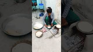 Roti banane ka tarika sikho 😭😭 trending viral video 😭😭 [upl. by Arrekahs]