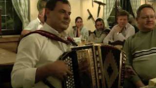 Bierglaslmusi in Maisach 28102009 Clip 7  Steirische Harmonika [upl. by Ytirev]