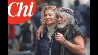 Mauro Corona beccato a Firenze con una bionda non sua moglie Bomba di Alfonso [upl. by Ailak]