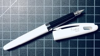 Pentel Tradio Fountain Pen Review I Dont Love This Pen [upl. by Ainitsirc]