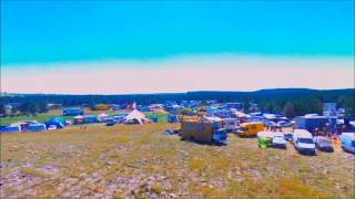 Le Teknival du Larzac vu par un drone  1215082016 [upl. by Iadrahs]