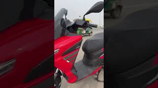 Aprilia SXR 160 Quick Walkaround Features [upl. by Michelle]